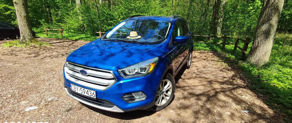 ford Ford Kuga cena 66800 przebieg: 129000, rok produkcji 2018 z Sucha Beskidzka